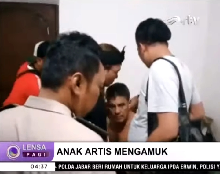 Putra Elvy Sukaesih Diamankan