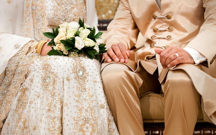 Viral Pernikahan 'Dikacaukan' Mantan, Kelakuan Bapak Ini Jadi Sorotan
