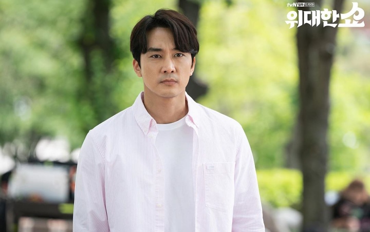 Adegan Sok Alim Song Seung Heon di 'The Great Show' Malah Bikin Ngakak