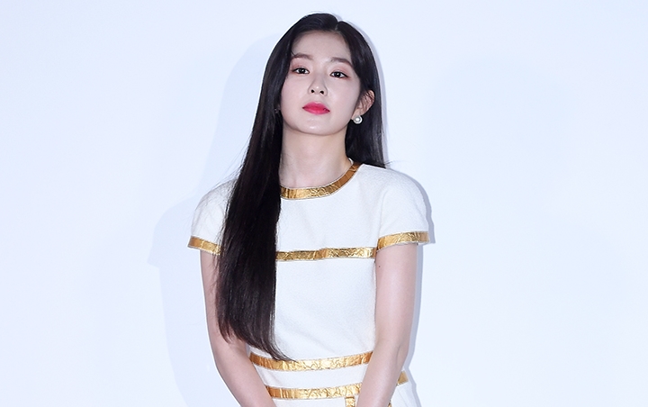 Irene Red Velvet Secantik Boneka di Event Terbaru, Anting-Anting Jadi Sorotan