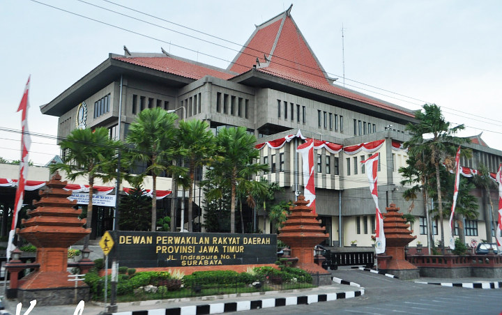 Tagih Janji Khofifah, Ribuan Buruh Bakal Serbu Gedung DPRD Jawa Timur