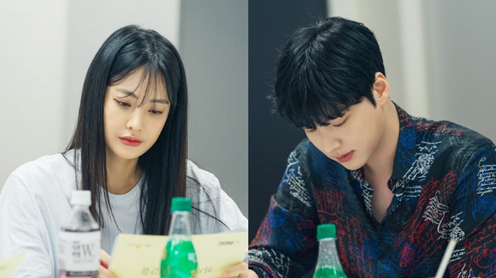 Foto Ahn Jae Hyun dan Oh Yeon Seo di Baca Naskah \'People With Flaws\' Tuai Komentar Tak Terduga
