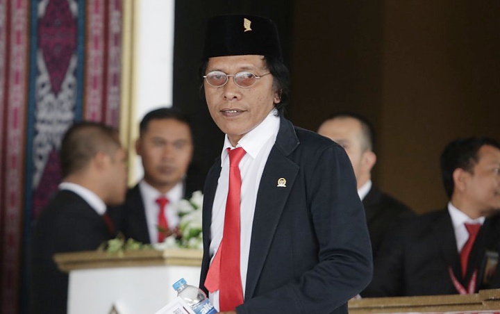 Merasa Tidak Mampu, Adian Napitupulu Tolak Jadi Menteri Di Kabinet Jokowi