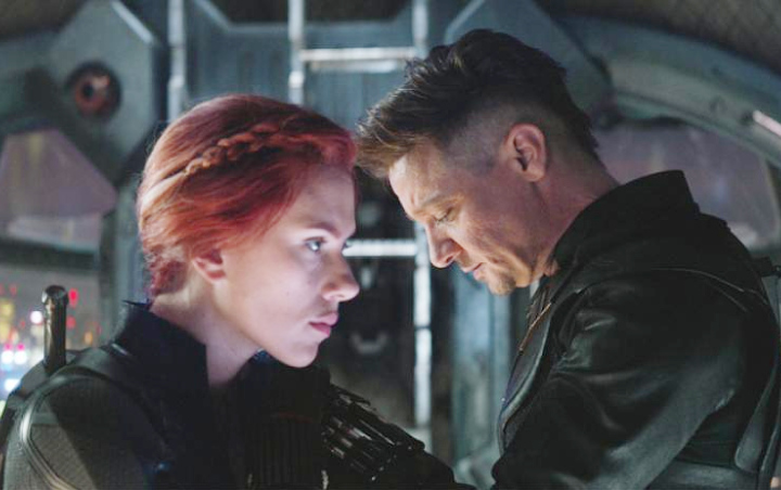 Penulis 'Avengers: Endgame' Awalnya Pilih Bunuh Hawkeye Dibanding Black Widow