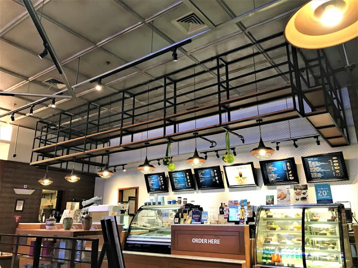 Mampir Ke Coffe Shop Ala Drama Korea di Caffe Bene