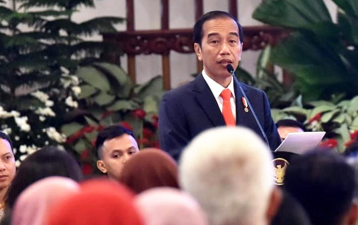 Dicurhati Ibu-Ibu Yang Ngaku Benci Prabowo, Jokowi Beri Respons Begini