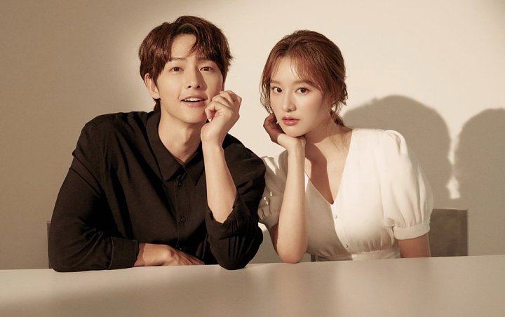 Song Joong Ki dan Kim Ji Won Kompak Tinggalkan Agensi Masing-Masing