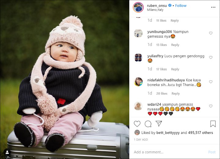 Bikin Gemas, Putri Bungsu Ruben Onsu Disebut Bak Boneka Hidup Saat Duduk Di Atas Koper