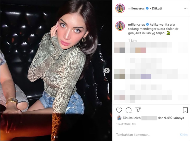 PMillendaru Pakai Baju Ular