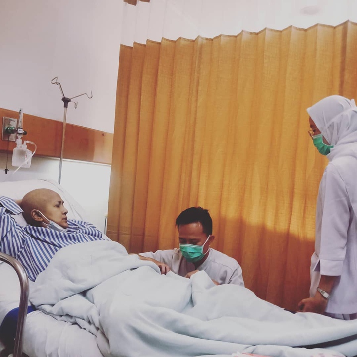 Menuruti Semua Prosedur Pengobatan Yang Dianjurkan Oleh Dokter