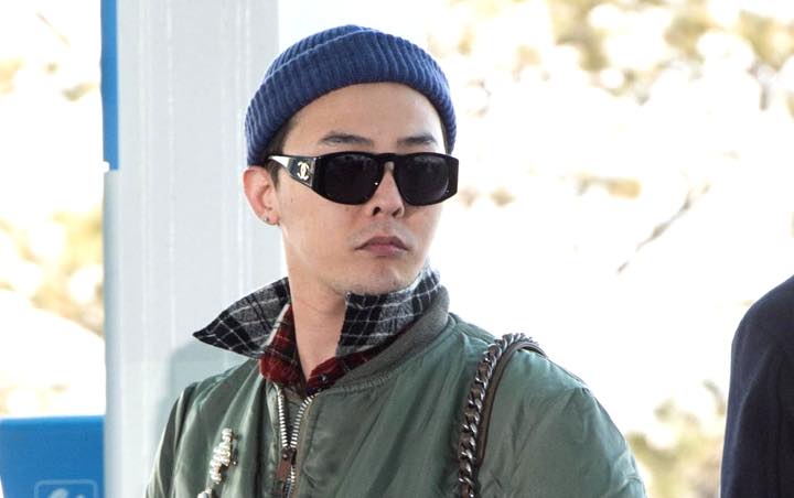 Baju Kebesaran, Gaya G-Dragon Tanpa Jenggot di Paris Jadi Bahan Gosip