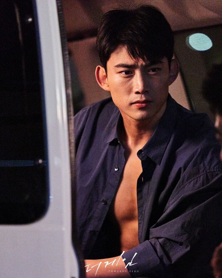 MBC Rilis Foto Seksi Taecyeon 2PM Jelang Penayangan Episode Perdana \'The Game: Towards Zero\'
