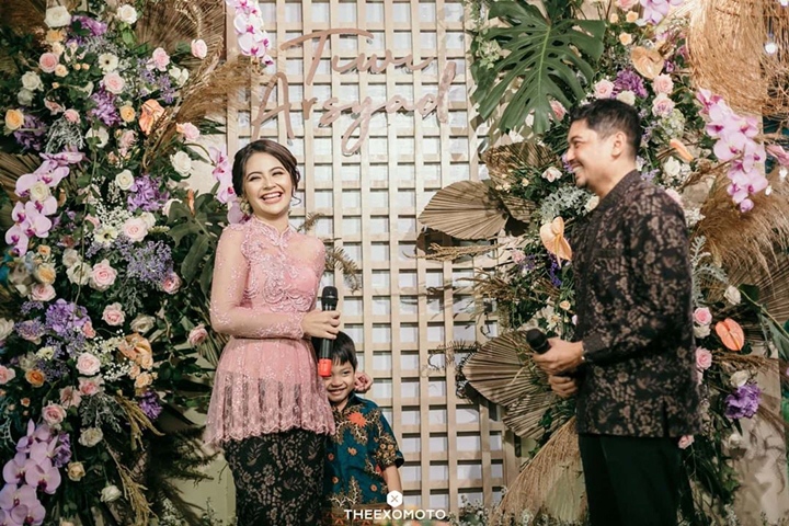 Tiwi Mantap Gelar Lamaran Pada Sabtu (25/1)
