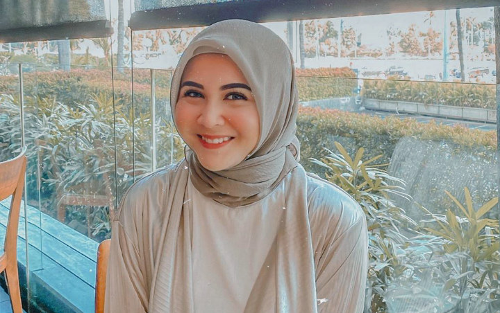  Jawaban Mantap Kesha Ratuliu Dituding Ingin Lepas Hijab dan Kembali Ke Masa Lalu