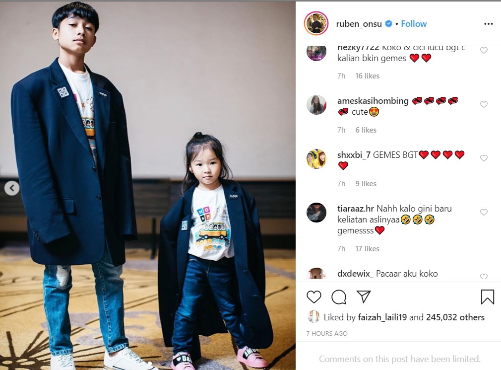 Dua Anak Ruben Onsu Sukses Bikin Gemas Netizen Saat Kenakan Jas Kebesaran