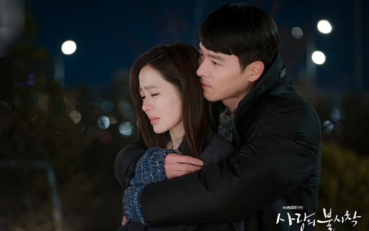 Sikap Manis Hyun Bin Pada Son Ye Jin di Lokasi Syuting 'Crash Landing On You' Jadi Bahan Gosip