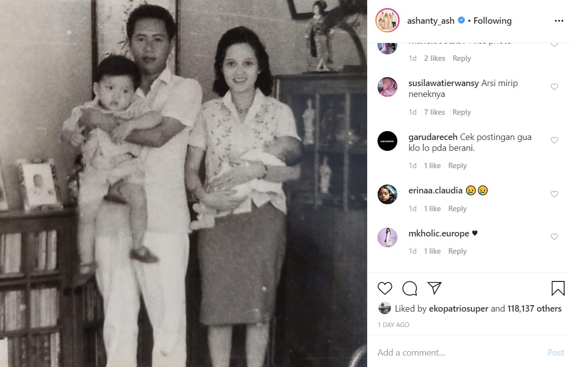 Ashanty Bagikan Potret Lawas Bareng Orangtua, Wajah Sang Mama Disebut Mirip Arsy