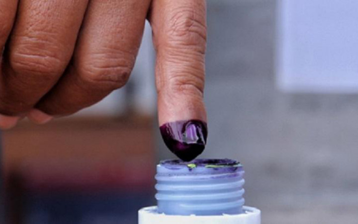 Bak Coblosan Pemilu, Penumpang ODP di Kalbar Ditandai Pakai Tinta KPU