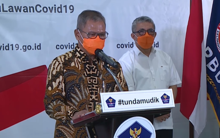Jubir Corona Achmad Yurianto Tegaskan Mulai 5 April Warga RI Wajib Pakai Masker