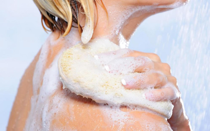 Bikin Wangi Sepanjang Hari, Intip 8 Rekomendasi Body Wash Aromatic Untuk Relaksasi Saat Mandi!