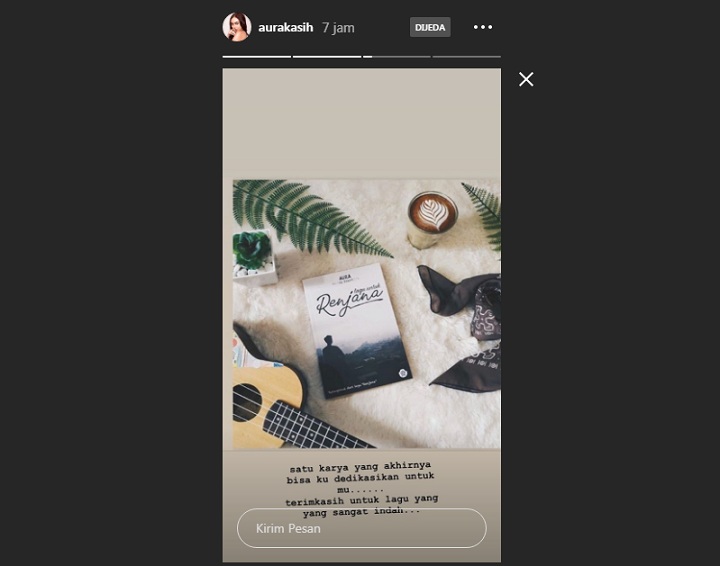 Aura Kasih Persembahkan Novel \'Renjana\' untuk Glenn Fredly, Reaksi Suami Bikin Salut