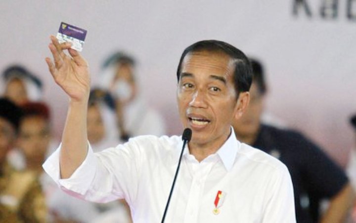 Kartu Pra Kerja Dianggap Tak Relevan Bantu 'Korban' Corona, Jokowi Angkat Bicara