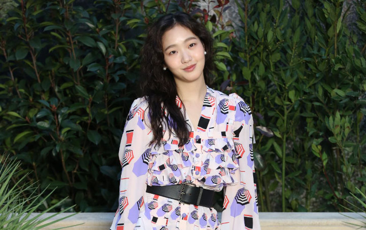 Kim Go Eun Disebut 'Manusia Chanel' Sesungguhnya, Netizen Sindir Jennie?