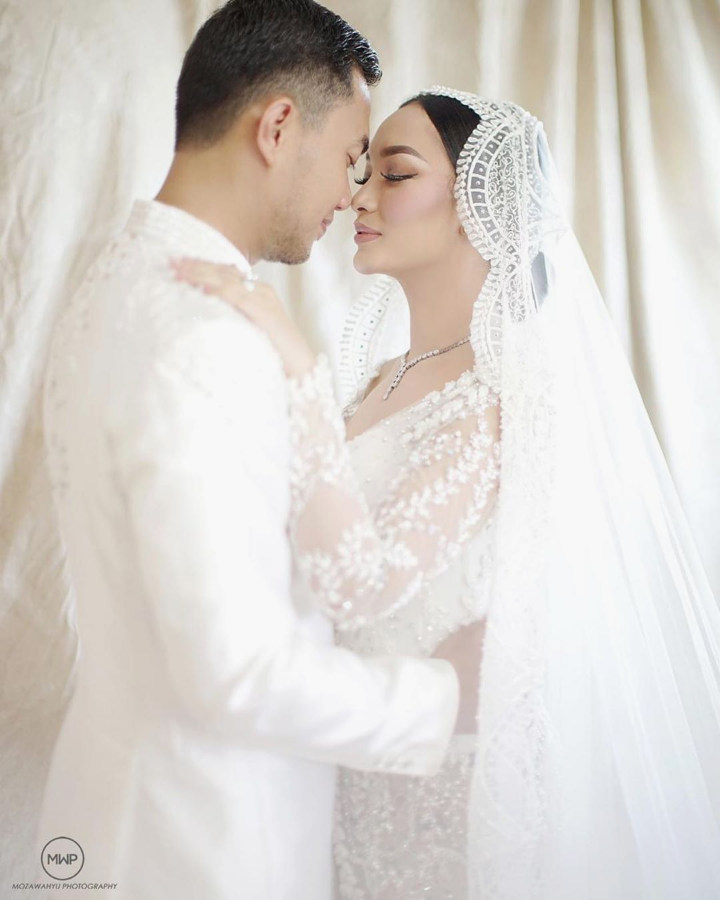 Zaskia Gotik Nyaris Menikah dengan Vicky Prasetyo