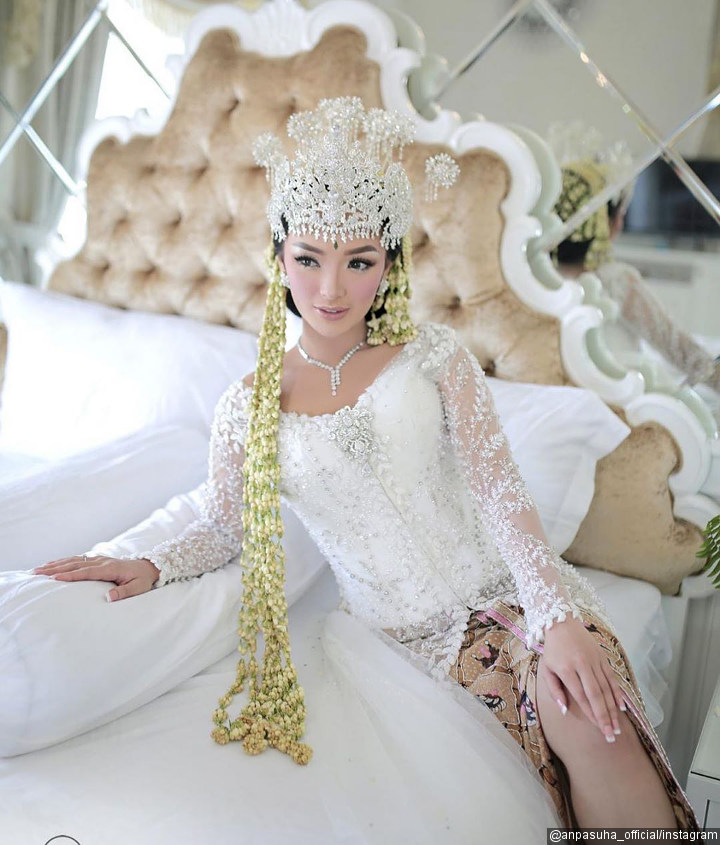 Pernikahan Menjadi Kado Terindah Ulang Tahun Zaskia Gotik