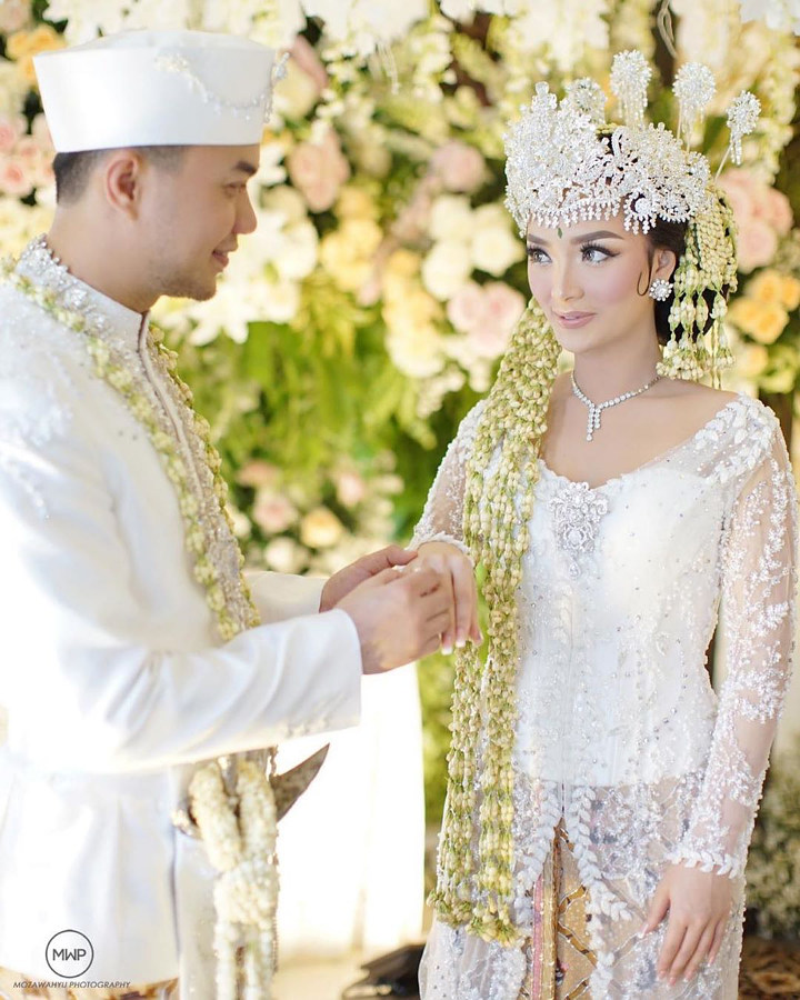 Zaskia Gotik Menjalani Puasa Ramadan Pertama Bareng Suami