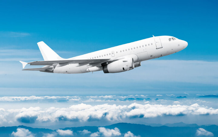 Kebijakan 'Pebisnis Boleh Naik Pesawat' Tuai Kritikan, Kemenhub Beri Klarifikasi