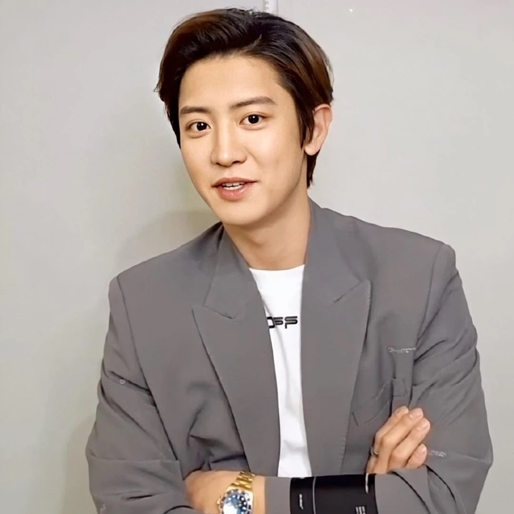 Chanyeol Ogah Mau Kalah Digombalin EXO-L, Beri Balasan Cerdas Ini