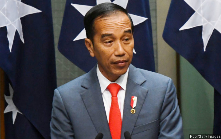 Selain Data Tak Sinkron, Jokowi Akui Distribusi Bansos Berbelit
