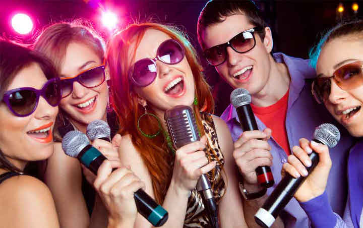 Buat Hiburan Saat #dirumahaja, Ini 7 Aplikasi Karaoke yang Bisa Diunduh Secara Gratis di Android