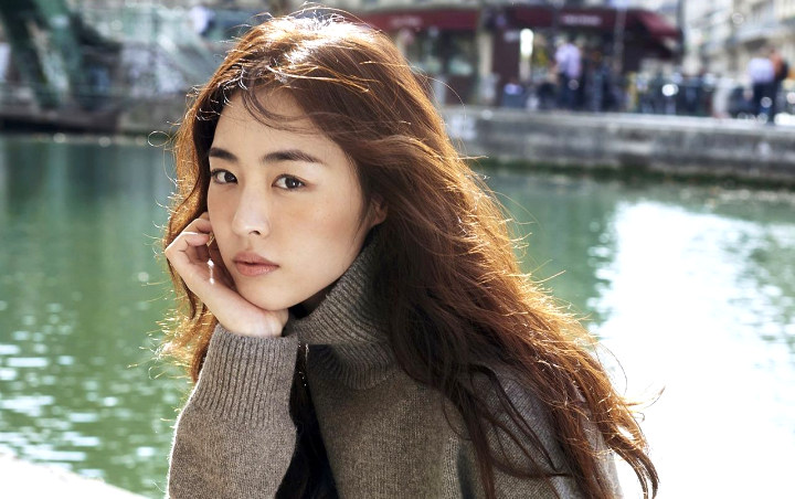 Wajah Tanpa Make Up Lee Yeon Hee Kejutkan Netizen