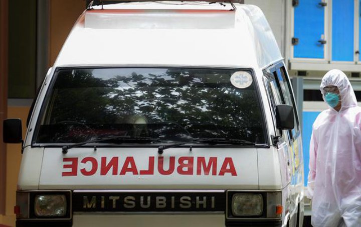 Tersesat di Permukiman, Ambulans Bawa Pasien Corona Diamuk Warga