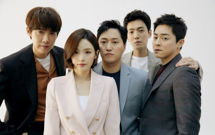 Yoo Yeon Seok - Jo Jung Suk Cs Pamitan dan Bahas Season 2 Jelang 'Hospital Playlist' Tamat