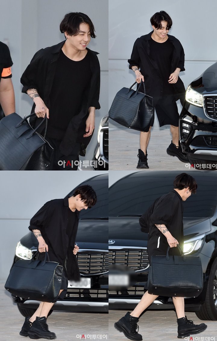 Jungkook BTS Malu-Malu Dijepret Media