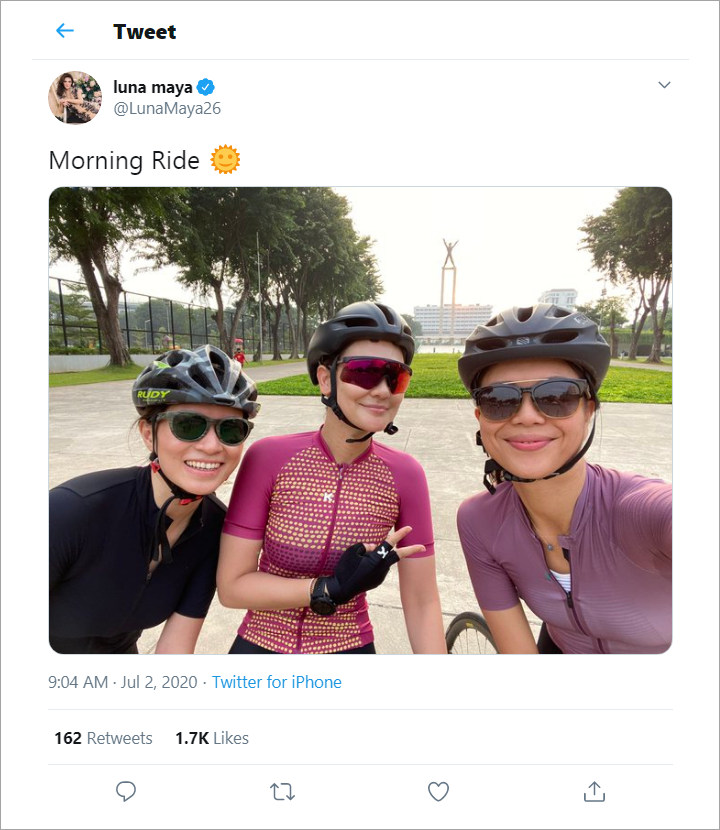 Luna Maya Bersepeda Tanpa Masker Dikritik Habis-habisan Warga Twitter