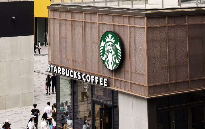 Pelaku Kasus Intip Payudara Pelanggan Starbucks Beri Pengakuan Mengejutkan Seputar Korban