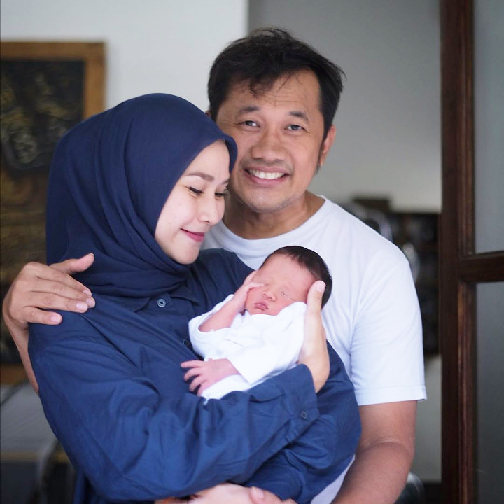 Anak Kelima Zaskia Lagi-lagi Mirip Hanung Bramantyo