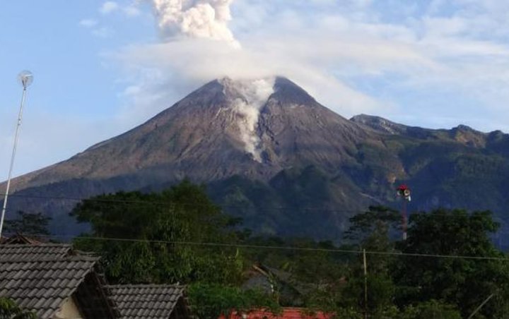 Gunung Merapi Menggembung, Ancaman Erupsi Diprediksi Bisa Seperti Tahun 2006 Silam