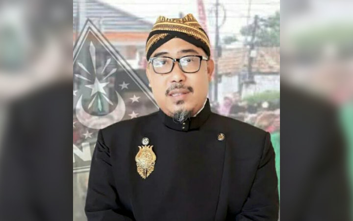 Gus Kamil Putra Mbah Moen Meninggal Akibat Corona, Langsung Dimakamkan Semalam