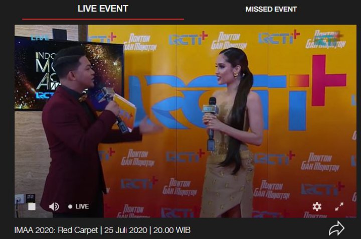Cinta Laura di Red Carpet