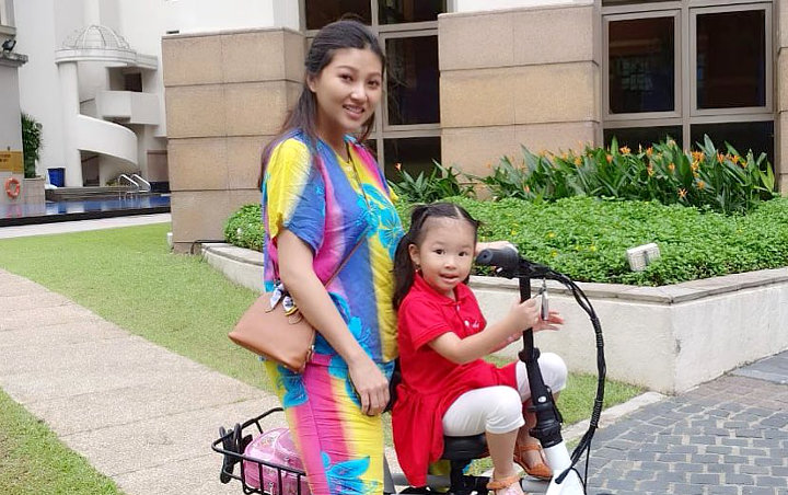 Thalia Putri Sarwendah Santai Tenteng Tas Branded Ratusan Juta, Netizen: Biaya Makan Gue Setahun!