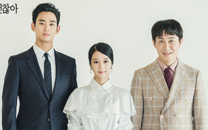Seo Ye Ji - Kim Soo Hyun Mesra Syuting 'It's Okay To Not Be Okay', Oh Jung Se Cuek Jadi Perbincangan