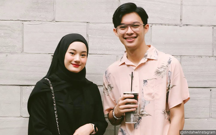 'Reaksi' Dinda Hauw Dikira Insecure ke Mantan Rey, Foto Sikat Gigi Mesra Bikin Meleleh