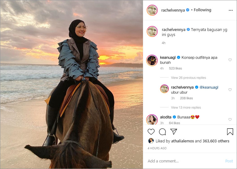 Rachel Vennya Asik Berkuda di Resort Terbaik Dunia, Konsep Baju \'Ubur-ubur\' Jadi Sorotan