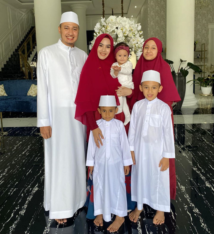 Keluarga Kartika Putri