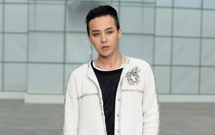 G-Dragon Pamerkan Sepatu Kolaborasi Brand Miliknya dengan Brand Terkenal Lain, Ini Kata Netizen